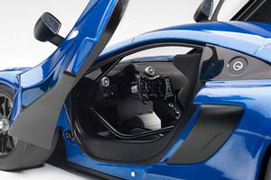 MCLAREN 650S GT3 PLAIN BODY VERSION 2017 BLUE METALLIC 1:18 AUTOART — фото 4
