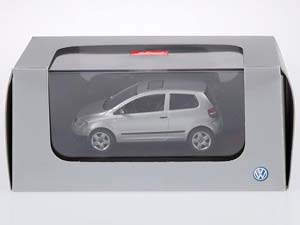 VW VOLKSWAGEN FOX СЕРЕБРИСТЫЙ — фото 4