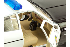 DODGE MONACO METROPOLITAN POLICE 1977 (ИЗ К/Ф ТЕРМИНАТОР) — фото 6