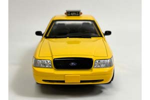 FORD CROWN VICTORIA PHILLY TAXI 1999 (ИЗ К/Ф КРИД) — фото 4