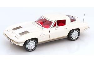 CHEVROLET CORVETTE C2 Z06 COUPE 1963 CREME-WHITE