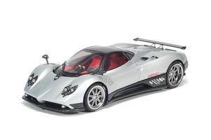 PAGANI ZONDA F - 2015 СЕРЕБРИСТЫЙ С ЧЕРНЫМ