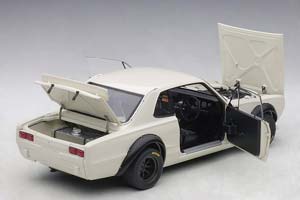 NISSAN SKYLINE GT-R KPGC10 RACING VERSION 1972 WHITE — фото 2