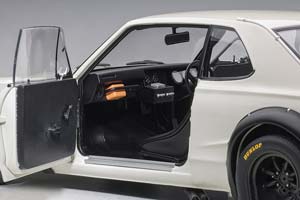 NISSAN SKYLINE GT-R KPGC10 RACING VERSION 1972 WHITE — фото 3