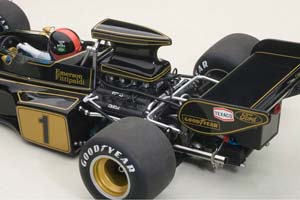 LOTUS 72 E FITTIPALDI #1 WITH DRIVER FIGURINE FITTED COMPOSITE MODEL/NO OPENINGS 1973, — фото 8