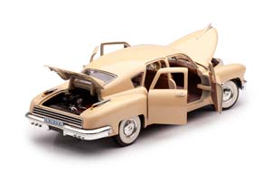 TUCKER TORPEDO 1948 БЕЖЕВЫЙ — фото 4