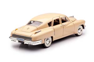 TUCKER TORPEDO 1948 БЕЖЕВЫЙ — фото 2