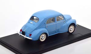 RENAULT 4CV LIGHTBLUE — фото 2