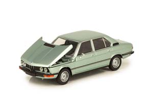 BMW 520 1972 LIGHT BLUE METALLIC — фото 3