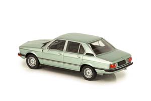 BMW 520 1972 LIGHT BLUE METALLIC — фото 8