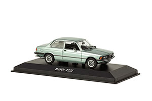 BMW 323I 1975 LIGHT BLUE METALLIC — фото 8