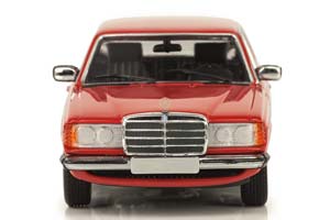 MERCEDES W123 230E 1982 RED — фото 11