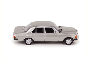MERCEDES W123 230E SALOON 1982 SILVER / МЕРСЕДЕС 230Е СЕРЕБРИСТЫЙ — фото 7