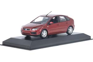 FORD FOCUS YEAR 2004 DARK RED
