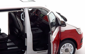 VW MULTIVAN T6 GENERATION SIX 2017 RED WHITE — фото 8