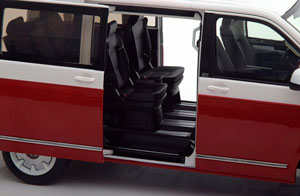 VW MULTIVAN T6 GENERATION SIX 2017 RED WHITE — фото 9