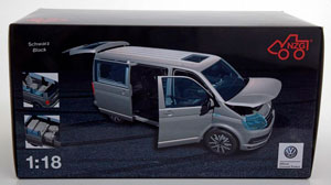 VW MULTIVAN T6 HIGHLINE 2016 BLACK METALLIC — фото 11