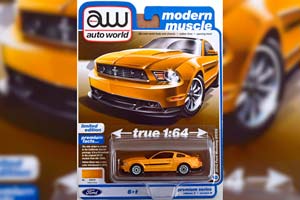 FORD MUSTANG GT/CS (2012), YELLOW METALLIC BLACK (ДЛИНА МОДЕЛИ 6-10 СМ)