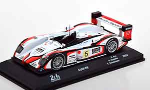 AUDI R8 WINNER 24H LE MANS 2004