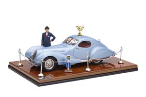 TALBOT-LAGO T150-SS 1937-39 СИНИЙ CONCOURS DELEGANCE ДИОРАМА С ФИГУРОЙ И ВИТРИНОЙ — фото 3