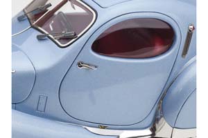 TALBOT-LAGO T150-SS 1937-39 СИНИЙ CONCOURS DELEGANCE ДИОРАМА С ФИГУРОЙ И ВИТРИНОЙ — фото 13