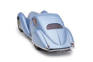 TALBOT-LAGO T150-SS 1937-39 СИНИЙ CONCOURS DELEGANCE ДИОРАМА С ФИГУРОЙ И ВИТРИНОЙ — фото 15