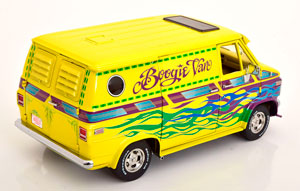 CHEVROLET G-SERIE VAN BOOGIE VAN 1976 YELLOW PURPLE BLUE — фото 2