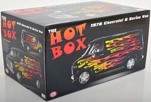CHEVROLET G-SERIE VAN THE HOT BOX 1976 BLACK WITH FLAMES — фото 4