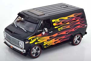 CHEVROLET G-SERIE VAN THE HOT BOX 1976 BLACK WITH FLAMES
