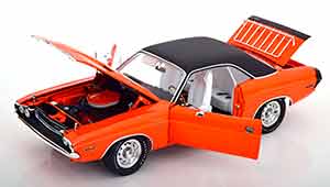 DODGE CHALLENGER R/T 1970 ORANGE FLATBLACK — фото 3