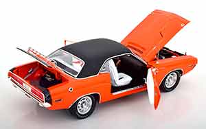 DODGE CHALLENGER R/T 1970 ORANGE FLATBLACK — фото 4