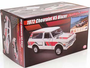 CHEVROLET K5 BLAZER FEATHERS EDITION WITH REMOVABLE HARDTOP 1972 WHITE RED — фото 5