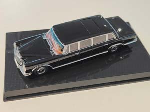 MERCEDES W100 600 LIMOUSINE PULLMAN LWB 1963 ЧЕРНЫЙ (БОКС МОЖЕТ ИМЕТЬ ПОТЕРТОСТИ ИЛИ ТРЕЩИНЫ)