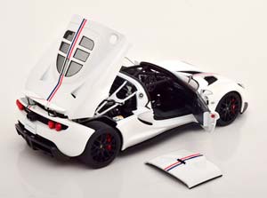 HENNESSEY VENOM GT SPYDER WORLD FASTEST EDITION WHITE — фото 4