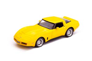 CHEVROLET CORVETTE 1980 ЖЕЛТЫЙ
