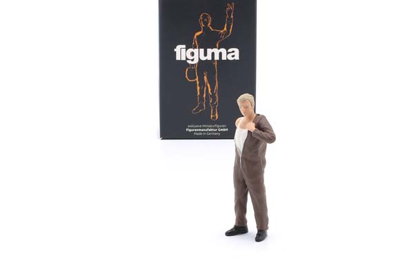 MECHANIC WITH BROWN OVERALL GETS DRESSED - FIGURE FIGURENMANUFAKTUR / МЕЧАНИК КОРИЧНЕВЫЙ ОВЕРАЛЛ ГЕЦ ДРЕССЕД ФИГУРКА ФИГУРЕНМАНУФАКТУР — фото 3