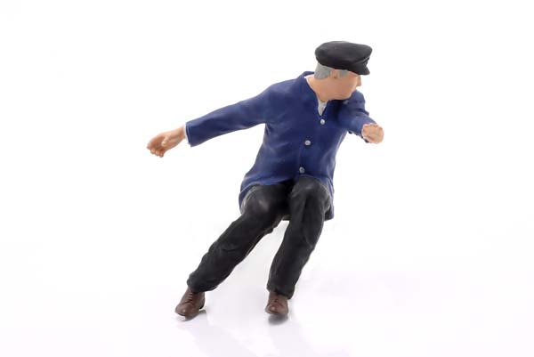 SEATED TRUCK DRIVER FIGURE FIGURENMANUFAKTUR / СИТЕД ГРУЗОВИК ФИГУРКА ПИЛОТА ФИГУРЕНМАНУФАКТУР