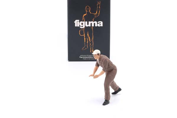 MECHANIC WITH CAP AND BROWN OVERALL PUSHES - FIGURE FIGURENMANUFAKTUR / МЕЧАНИК КАП КОРИЧНЕВЫЙ ОВЕРАЛЛ ПУШЕС ФИГУРКА ФИГУРЕНМАНУФАКТУР — фото 3