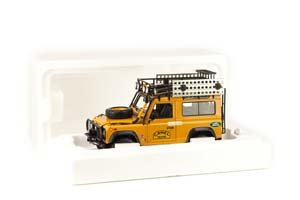LAND ROVER DEFENDER 90 CAMEL TROPHY 1989 YELLOW LIMITED EDITION 999 PCS — фото 25
