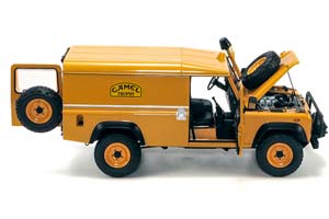 LAND ROVER DEFENDER 110 “CAMEL TROPHY” SUPPORT UNIT BORNEO 1989 LIMITED EDITION 1000 — фото 3