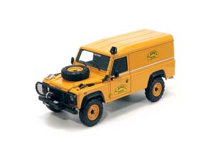 LAND ROVER DEFENDER 110 “CAMEL TROPHY” SUPPORT UNIT BORNEO 1989 LIMITED EDITION 1000 — фото 12
