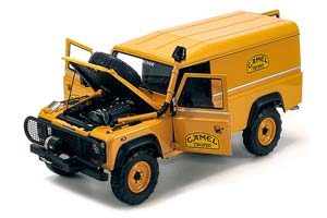 LAND ROVER DEFENDER 110 “CAMEL TROPHY” SUPPORT UNIT BORNEO 1989 LIMITED EDITION 1000 — фото 4