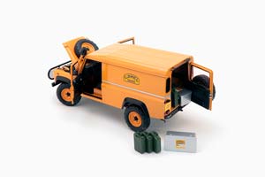 LAND ROVER DEFENDER 110 “CAMEL TROPHY” SUPPORT UNIT BORNEO 1989 LIMITED EDITION 1000 — фото 8