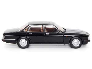 JAGUAR DAIMLER XJ6 XJ40 1986, EBONY BLACK — фото 4