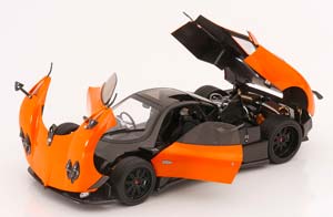 PAGANI ZONDA F 2005, ORANGE CARBON — фото 4