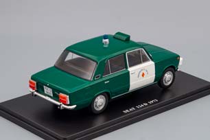 SEAT 124D POLICIA 1973, GREEN / WHITE — фото 2