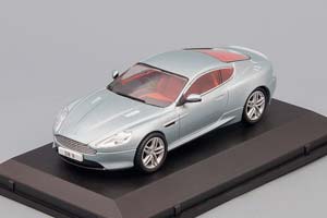 ASTON MARTIN DB9 COUPE 2013 METALLIC SILVER