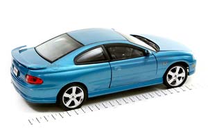 PONTIAC GTO 2004 BLUE METALLIC SPECIAL EDITION FOR CAR AND DRIVER — фото 4