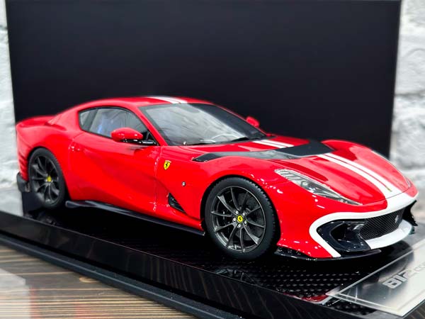FERRARI 812 COMPETIZIONE RED/WHITE STRIPE / ФЕРРАРИ 812 КОМПЕТИЦИОНЕ КРАСНЫЙ-БЕЛЫЙ ПОЛОСА — фото 3