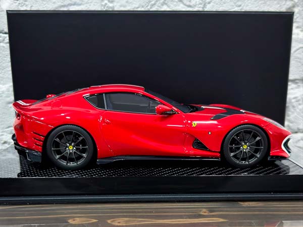 FERRARI 812 COMPETIZIONE RED/WHITE STRIPE / ФЕРРАРИ 812 КОМПЕТИЦИОНЕ КРАСНЫЙ-БЕЛЫЙ ПОЛОСА — фото 4